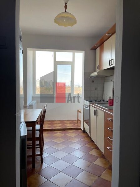 Trei camere vizavi de parcul Plumbuita.